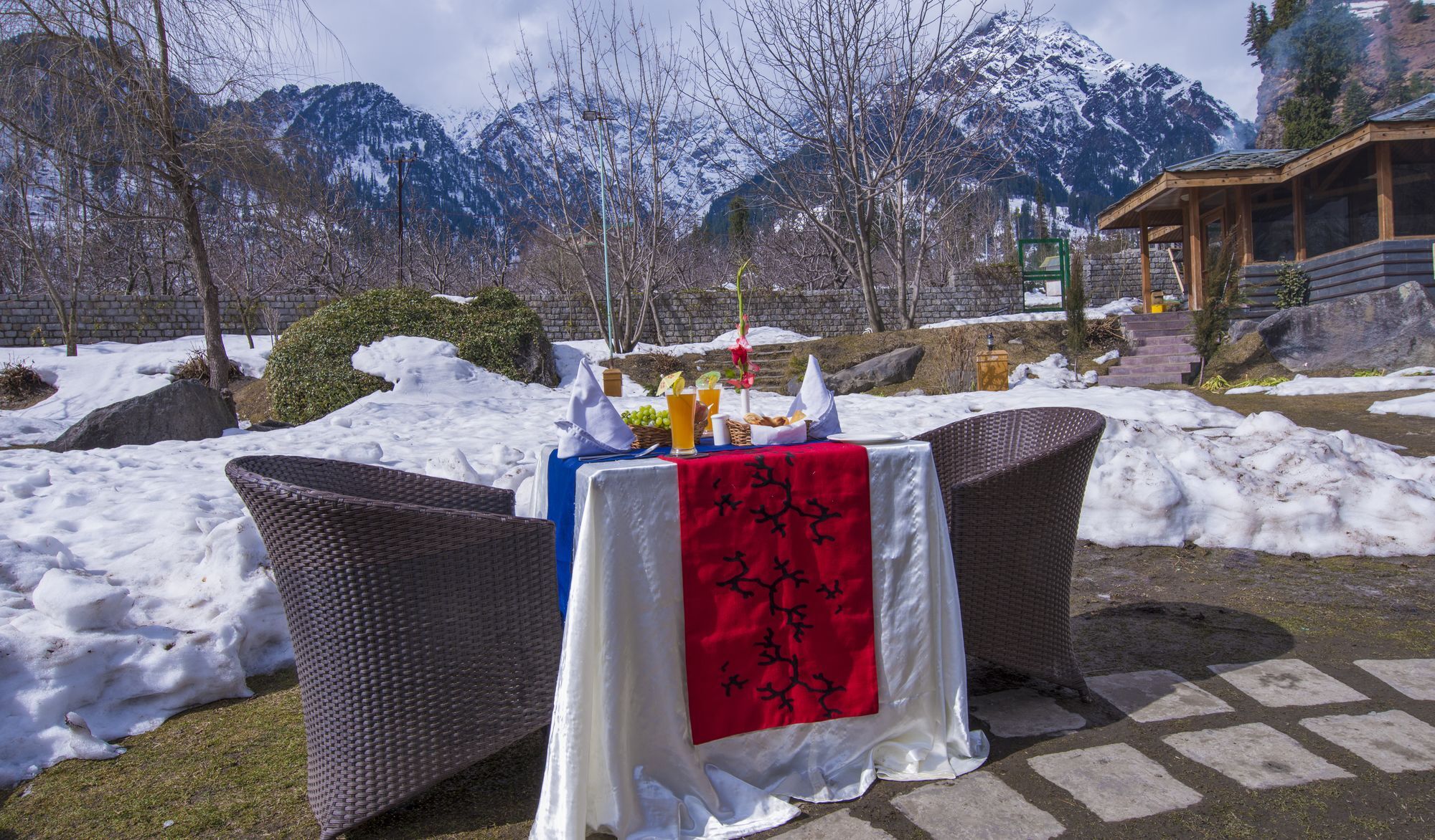 Solang Valley Resort Palchān Dış mekan fotoğraf
